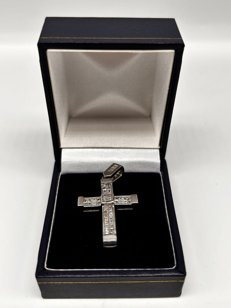 9ct White Gold CZ Crucifix Cross Religious Pendant